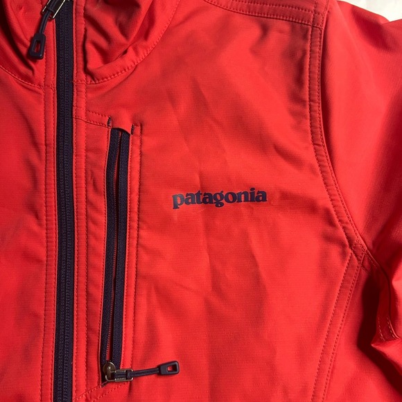 Patagonia Womens All Free Jacket Softshell Jacket Full Zip Red Blue Size S - Picture 3 of 7